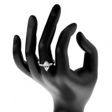 Strieborný prsteň 925, zrnkový zirkón čírej farby v dekoratívnom kotlíku