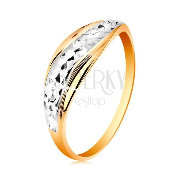 Zlatý prsteň 585 - vlnky z bieleho a žltého zlata, ligotavý brúsený povrch