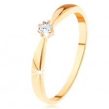 Prsteň zo žltého 14K zlata - zaoblené ramená, okrúhly diamant čírej farby