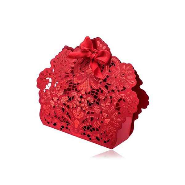 Červená darčeková taštička s kvetinovými ornamentami, výrezmi a mašľou