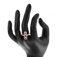 Strieborný prsteň 925, tri tmavoružové zirkóny s čírym lemom
