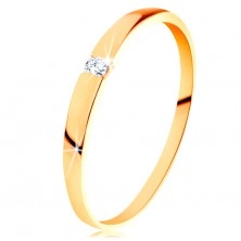 Zlatý 14K prsteň - ligotavý zirkón čírej farby, hladké vypuklé ramená