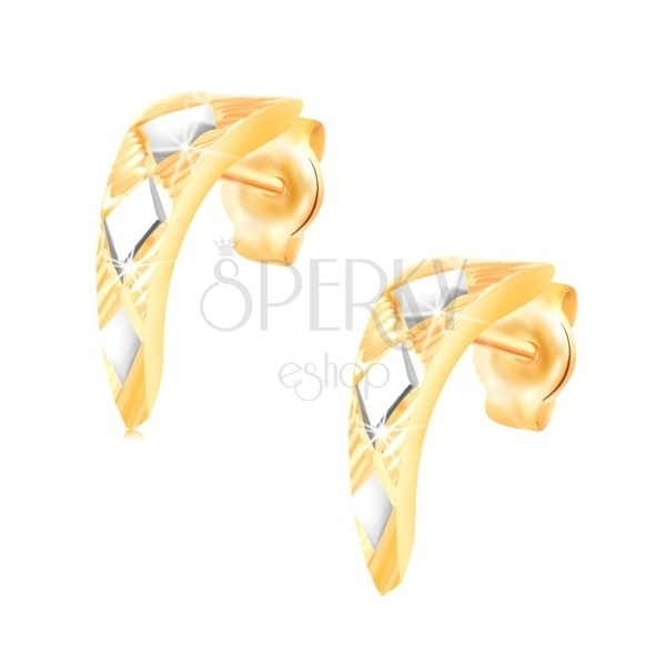 Zlaté 14K náušnice - lesklý zúžený oblúk s kosoštvorcami z bieleho zlata
