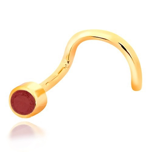 E-shop Šperky Eshop - Piercing do nosa zo žltého 14K zlata - zahnutý tvar, červený rubín v objímke GG38.30