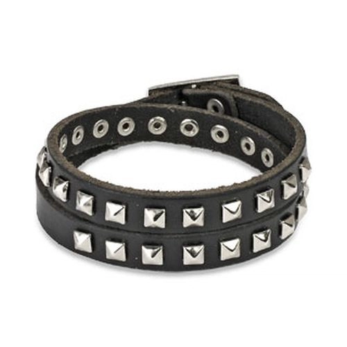 E-shop Šperky Eshop - Čierny kožený náramok - vybíjaný, lesklé pyramídy striebornej farby SP29.31