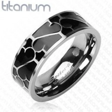 Titánový prsteň - čierna glazúra s ornamentom