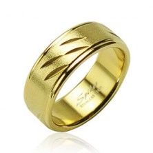 Oceľový prsteň zlatej farby, jemné výrezy