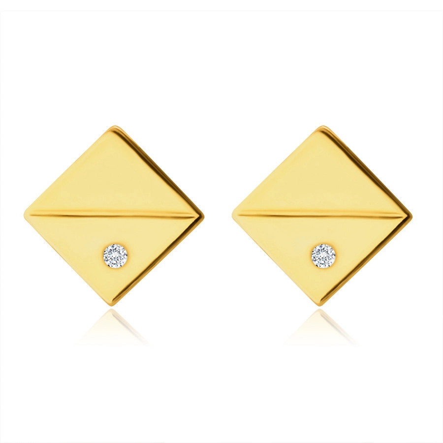 Diamantové náušnice zo 14K žltého zlata - štvorčeky s diagonálnym ryhovaním, brilianty