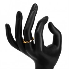 Diamantová obrúčka v 14K žltom zlate - prsteň s jemným zárezom, číre brilianty