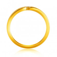 Diamantová obrúčka v 14K žltom zlate - prsteň s jemným zárezom, číre brilianty