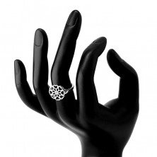 Strieborný 925 prsteň - vyrezávaný kvet, srdiečkové lupene