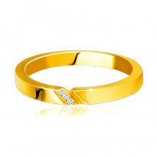 Obrúčka v žltom 14K zlate - prsteň s jemným zárezom a zirkónovou líniou