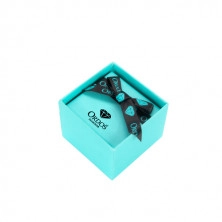 Darčeková krabička na briliantové šperky - tyrkysové prevedenie s logom a čiernou mašľou, štvorec