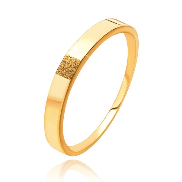 Zlatý prsteň 585 - obdĺžnik so štruktúrovaným povrchom, hladké ramená