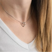 Strieborný 925 náhrdelník - číre diamanty, obrys srdca so zvlneným ramenom, nastaviteľný