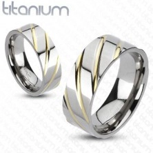 Titánový prsteň striebornej farby - prúžky v zlatej farbe