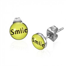Malé oceľové puzetové náušnice s nápisom Smile