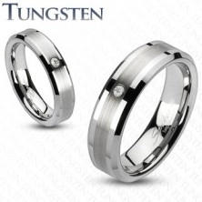 Tungstenový prsteň s brúseným stredom a zirkónom