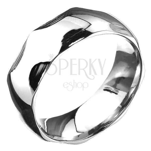Oceľový prsteň - zaoblená obrúčka a polkruhové priehlbiny, strieborná farba