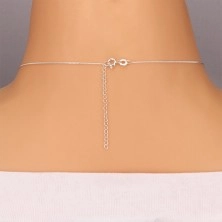 Ligotavý náhrdelník - trojuholníkový zirkón a zdobené očko, striebro 925