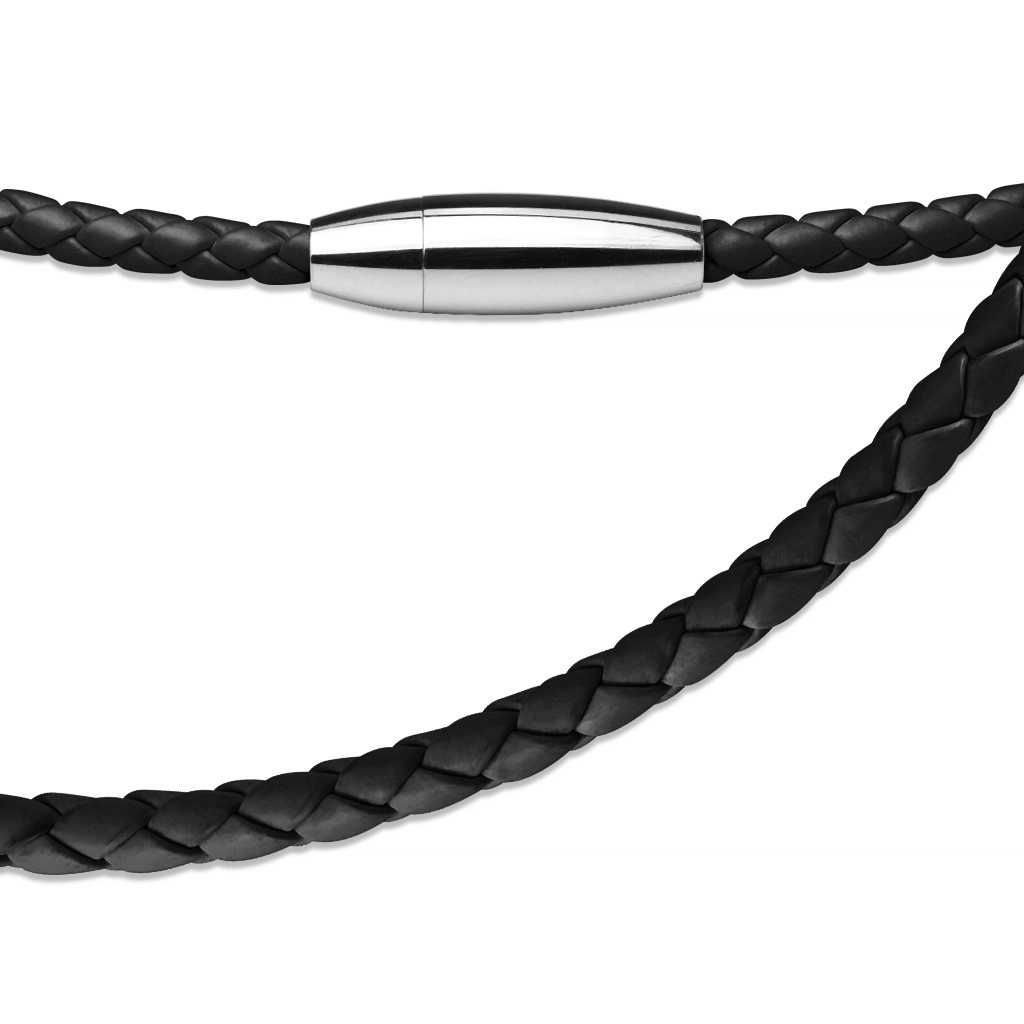 E-shop Šperky Eshop - Čierna kožená šnúrka z prepletaných pásikov a oblým zapínaním X46.08